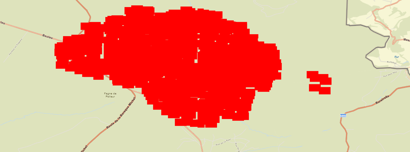 Satelliten-Hitzepunkte im Hohen Venn, Stand 16. August 2026, 7:42 Uhr: die zusammenhängende Brandfläche zwischen Fagne de Polleur und der Route de la Baraque Michel, östlich davon ein kleinerer separater Hitzebereich Richtung Rur. Quelle: NASA FIRMS.